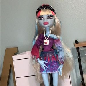 Monster High Doll: Abbey Bominable